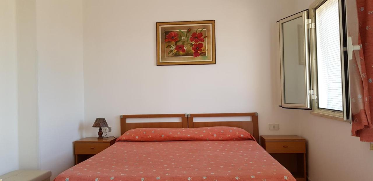 San Carlo - Terrazzo Sul Mare Con Ristorante E Pizzeria Bed & Breakfast Zambrone Ngoại thất bức ảnh